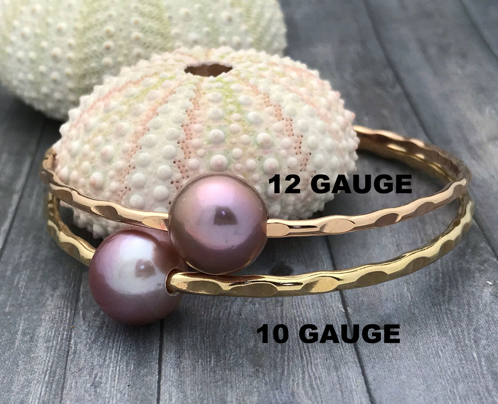 BOMBUCHA 12MM+ LAVENDER/PINK EDISON PEARL BANGLE (10 GAUGE)