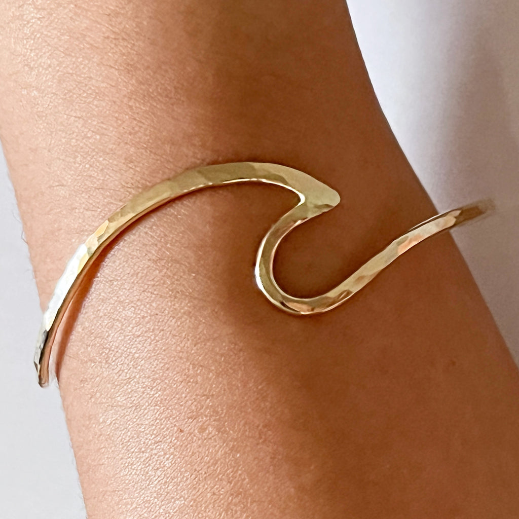 NALU WAVE BANGLE – MAUIME HAWAII