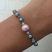 KNOTTED EDISON PEARL AND BLUE KESHI BRACELET 7" (B18)