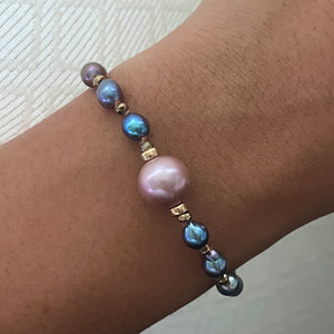 KNOTTED EDISON PEARL AND BLUE KESHI BRACELET 7" (B18)