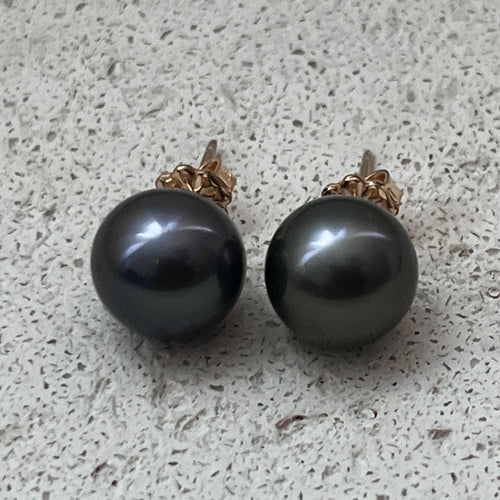 9.8MM DARK GRAY TAHITIAN PEARL STUDS GF (E38)