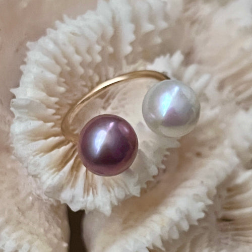 WHITE AND LAVENDER EDISON PEARL OPEN CUFF RING 6/7 ADJ GF (R19)