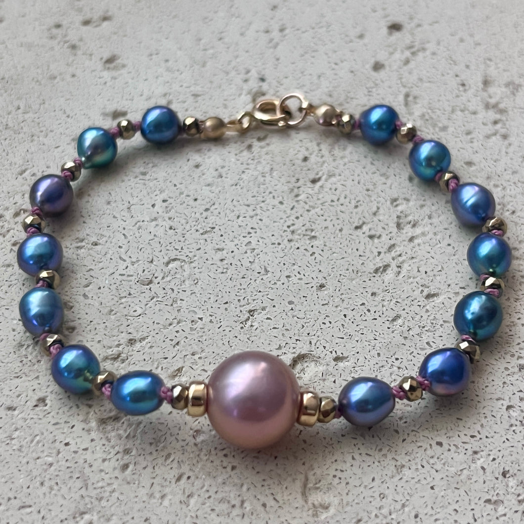 PINK KNOTTED EDISON PEARL AND BLUE KESHI BRACELET 7