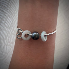 DARK TAHITIAN PEARL LUCKY BANGLE HEART CHARM 7.5+ SS (B25)