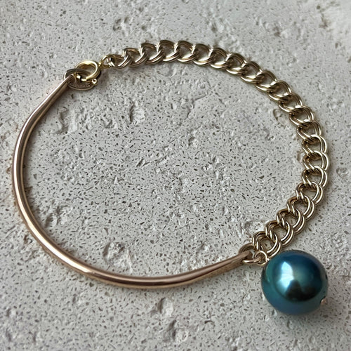 EXCLUSIVE VINTAGE DOUBLE CUBAN & BLUE TAHITIAN BANGLE BRACELET MED GF (B28)