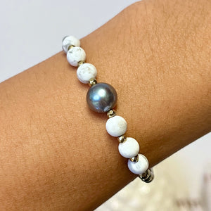 A. TAHITIAN PEARL HOWLITE & PYRITE BRACELET M (B10)