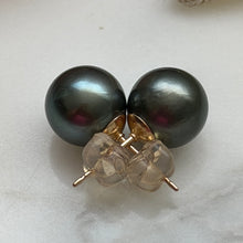 BLUE GRAY HUE TAHITIAN PEARL STUDS GF 9.8MM (E27)
