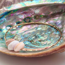 TRIPLE PUKA SHELL BANGLE 8" GF (B23)