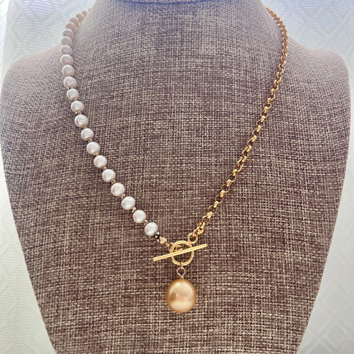 GOLDEN SOUTH SEA 50/50 TOGGLE NECKLACE 19