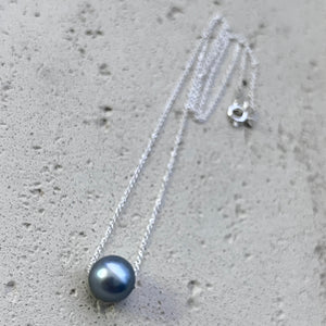 CLASSIC FLOATING PEARL NECKLACE (TAHITIAN PEARL)