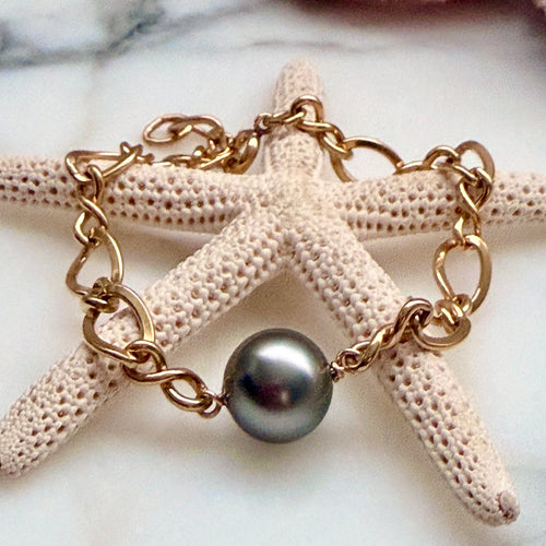 CURATED VINTAGE INFINITY AAA TAHITIAN PEARL BRACELET 7.5