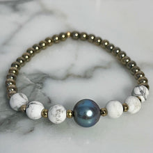 A. TAHITIAN PEARL HOWLITE & PYRITE BRACELET M (B10)