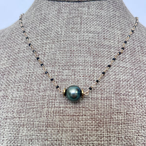 BLACK SPINEL VIBRANT TAHITIAN PEARL NECKLACE 18.5" (N10)