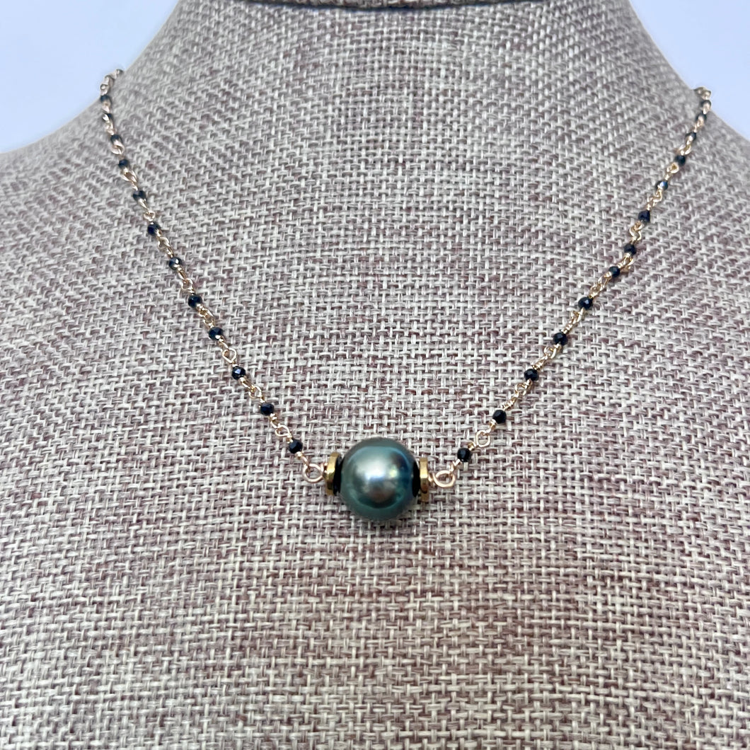 BLACK SPINEL VIBRANT TAHITIAN PEARL NECKLACE 18.5