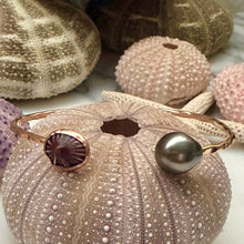 B. OPIHI & TAHITIAN PEARL TEXTURED CUFF MED GF (B20)