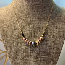 TAHITIAN & 8 PUKA SHELL NECKLACE 17.5" GF (N14)