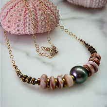 TAHITIAN & 8 PUKA SHELL NECKLACE 17.5" GF (N14)