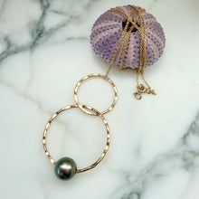 SEAFOAM PEACOCK TAHITIAN DOUBLE HOOP NECKLACE 30" GF (N50)