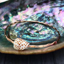 FLEA CONE SHELL BANGLE