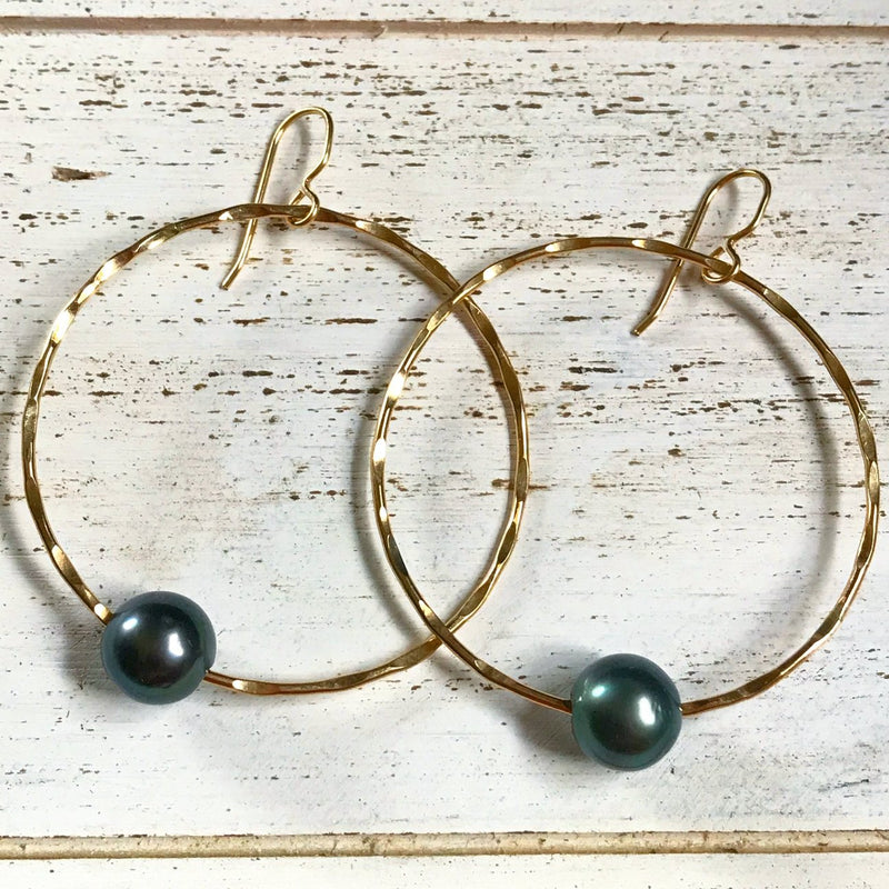 Silver online Tahitian Pearl Hammered Hoop Earrings, Tahitian pearl hoops , Tahitian pearl hoop earrings , Tahitian pearl earrings , tahitian pearl