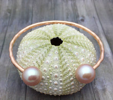 EDISON PEARL OPEN CUFF (TEXTURED FINISH)