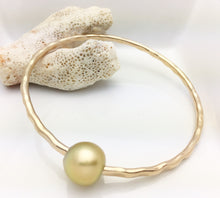 GOLDEN SOUTH SEA PEARL BANGLE