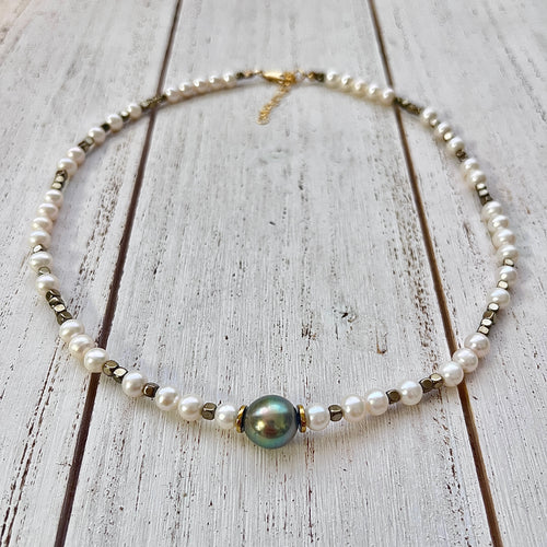B. VIBRANT TAHITIAN PEARL GETTY NECKLACE 18